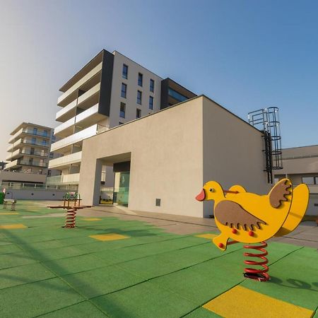 Royal Manu Apartment Netflix 罗兹 外观 照片